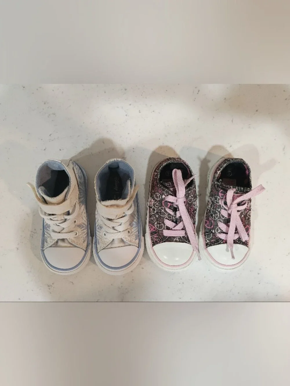 Converse one pair